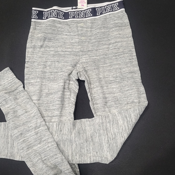 VICTORIA'S SECRET NEW LEGGINGS - Picture 1 of 2